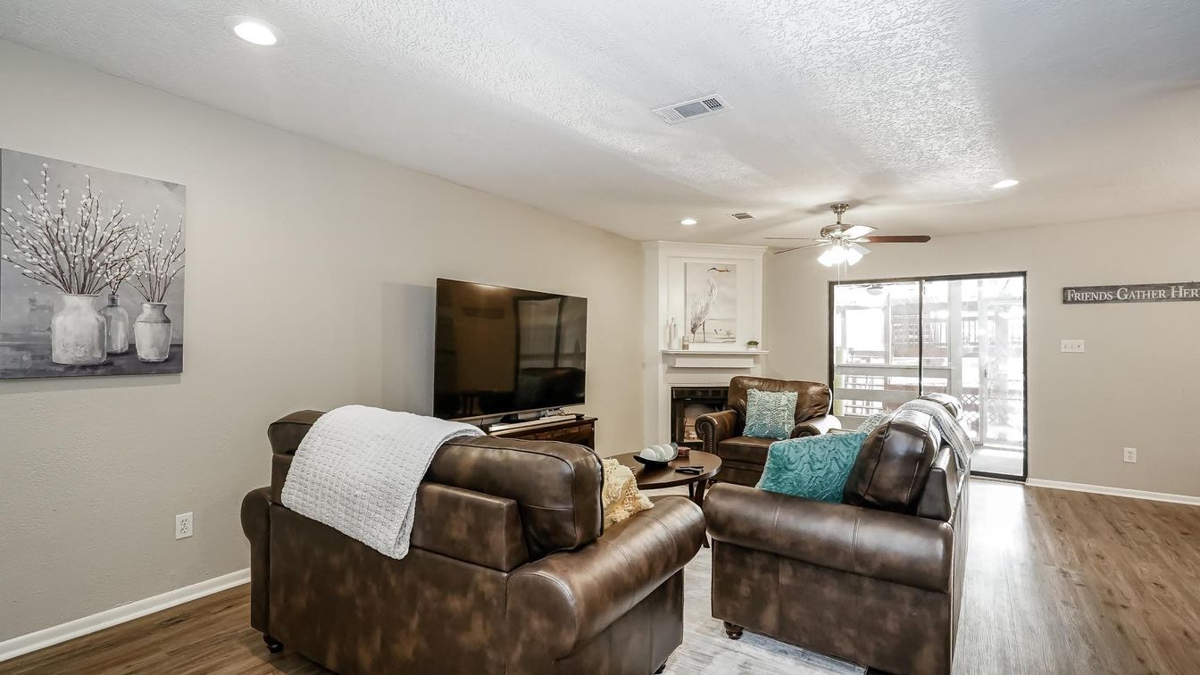 Fireplace, Interior, Living room, Recessed Lighting, Wood Texture Flooring