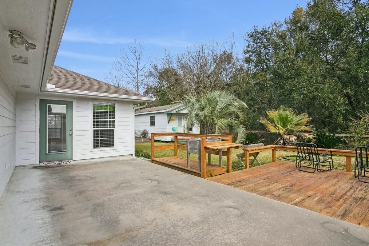 Backyard, Exterior