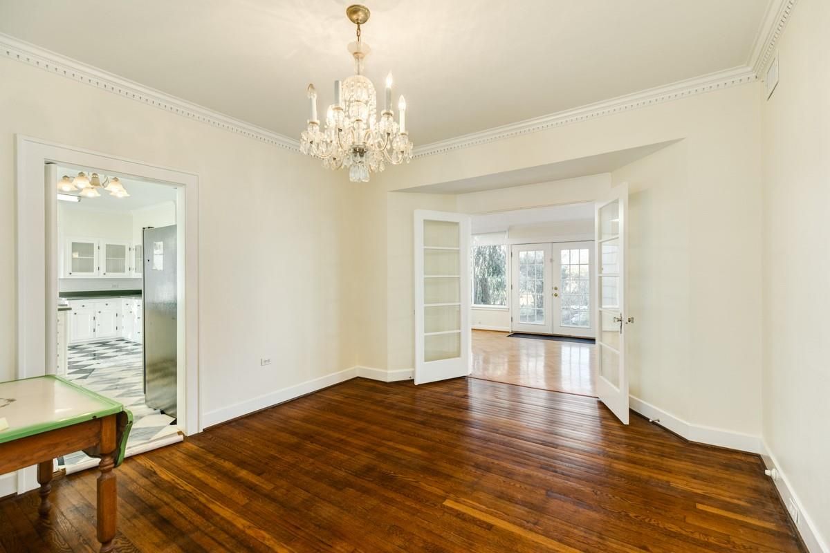 Chandelier, Empty room, Interior, Wood Texture Flooring