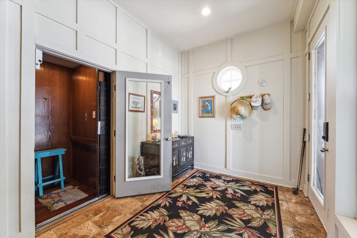Elevator, Interior, Recessed Lighting