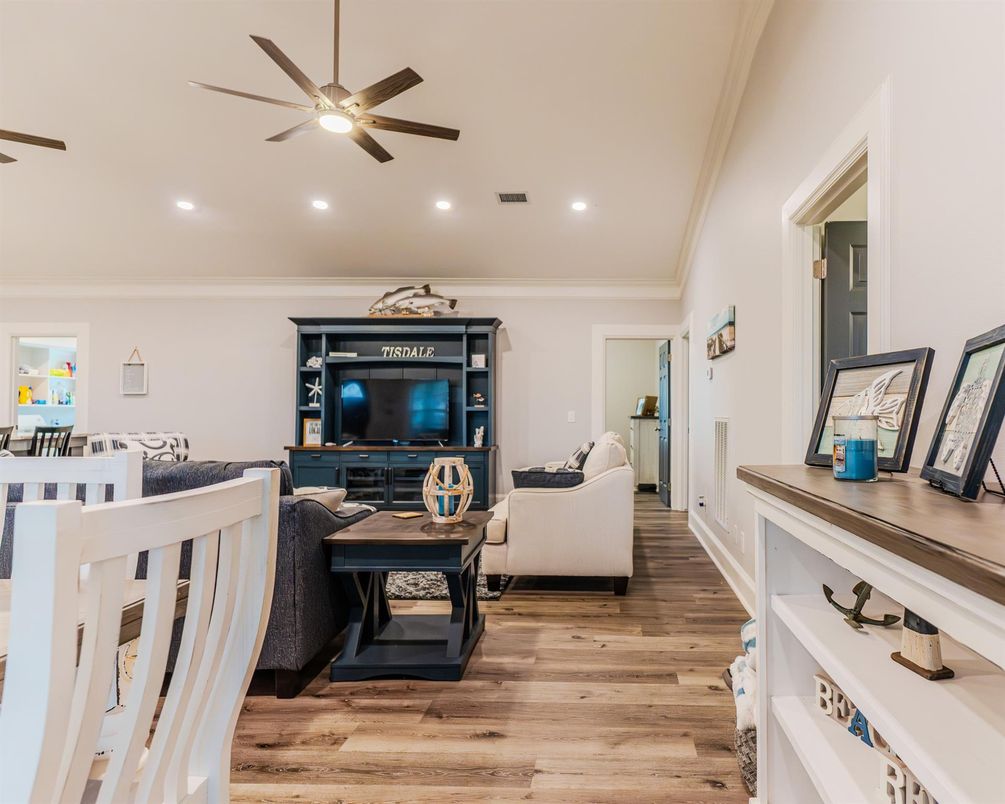 Interior, Living room, Recessed Lighting, Wood Texture Flooring