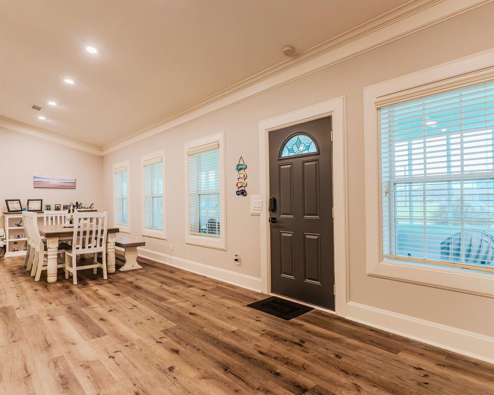 Dining room, Interior, Recessed Lighting, Wood Texture Flooring