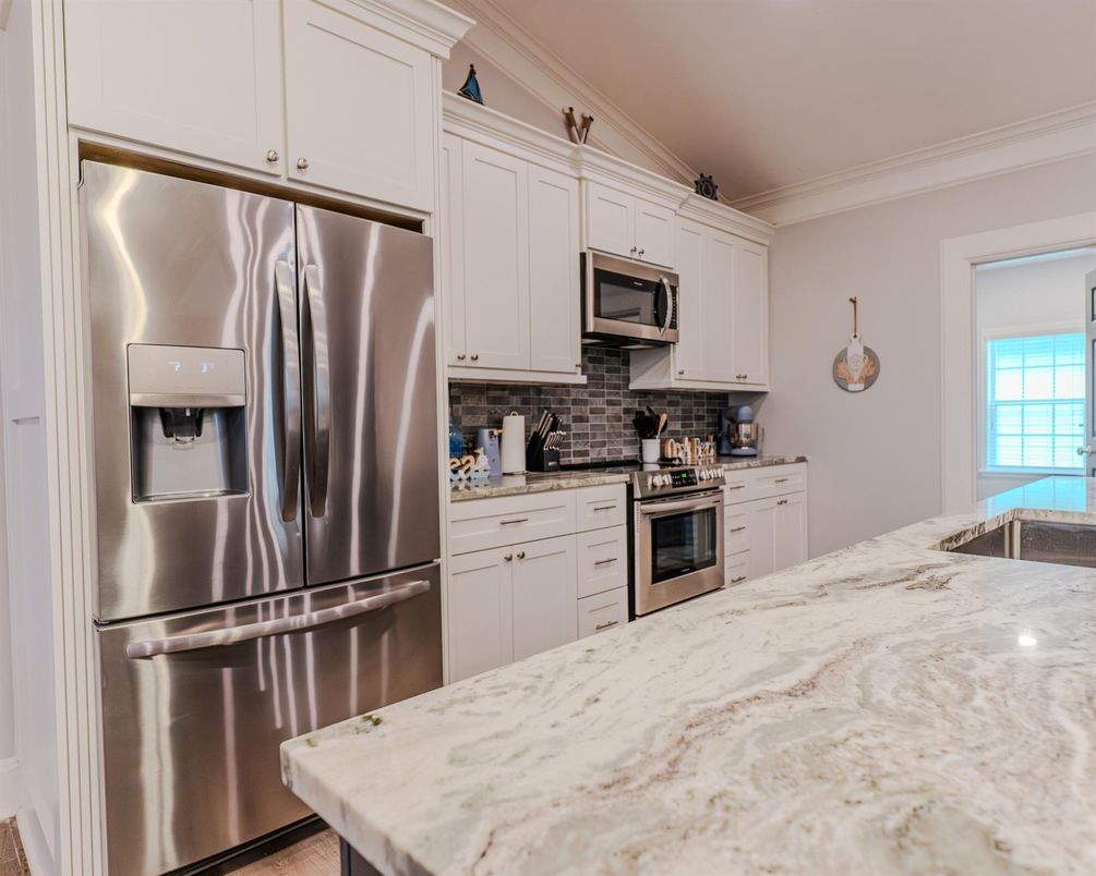 Interior, Kitchen, Stainless Steel Appliances