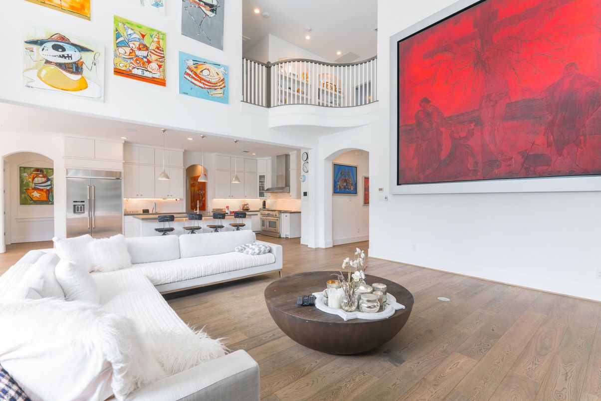 Interior, Kitchen, Living room, Pendant Lights, Recessed Lighting, Stainless Steel Appliances, Wood Texture Flooring