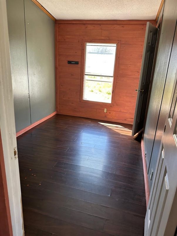 Empty room, Interior, Wood Texture Flooring, Wooden Walls