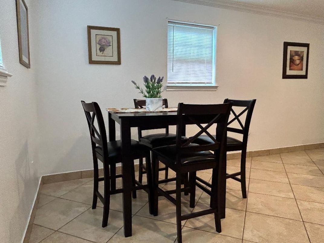 Dining room, Interior