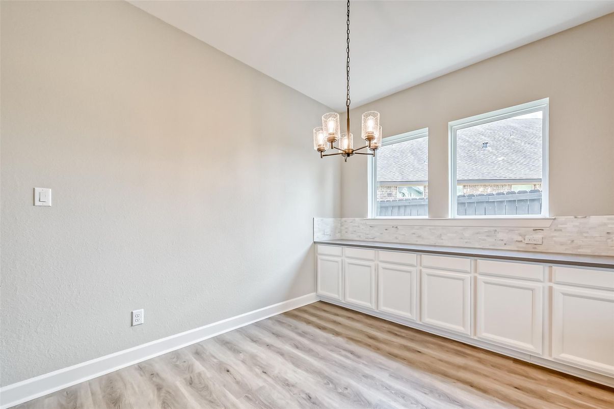 Empty room, Interior, Pendant Lights, Wood Texture Flooring