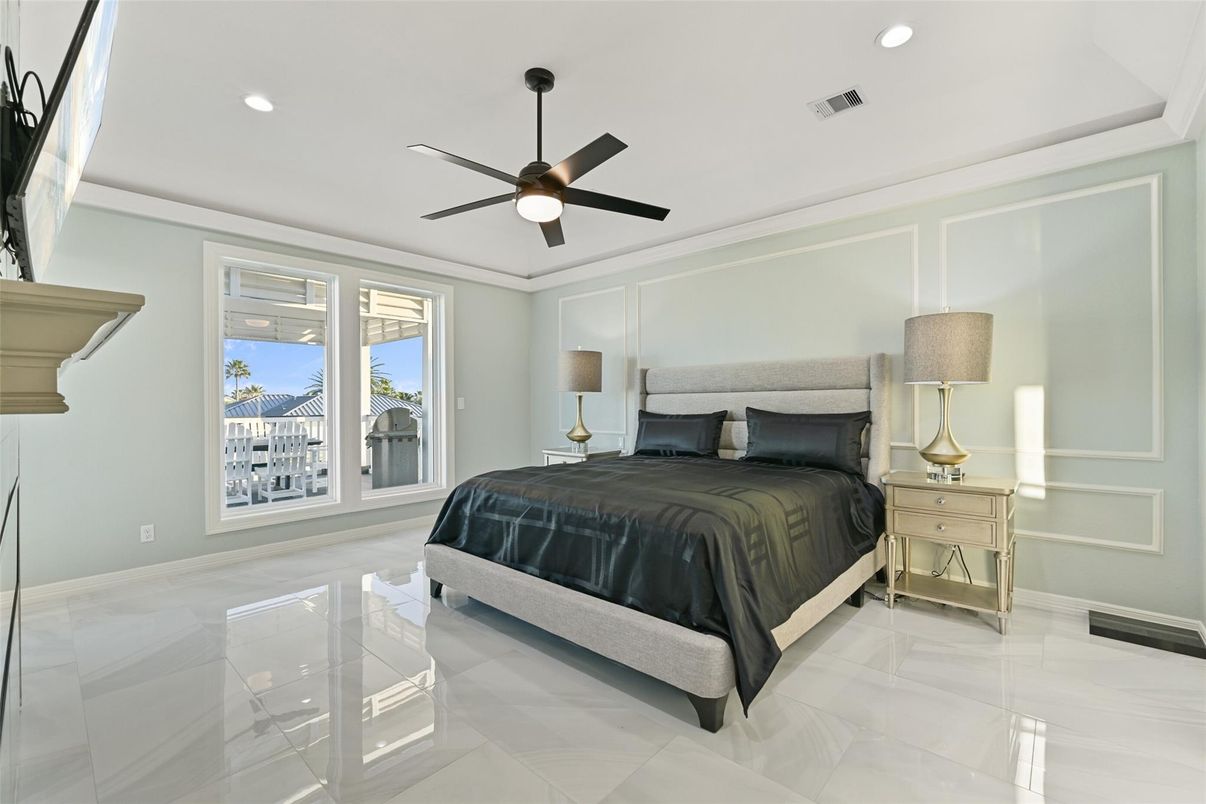 Bedroom, Interior, Recessed Lighting