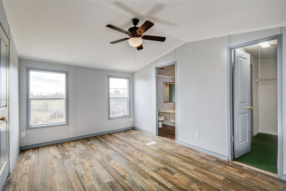 Bathroom, Empty room, Interior, Wood Texture Flooring