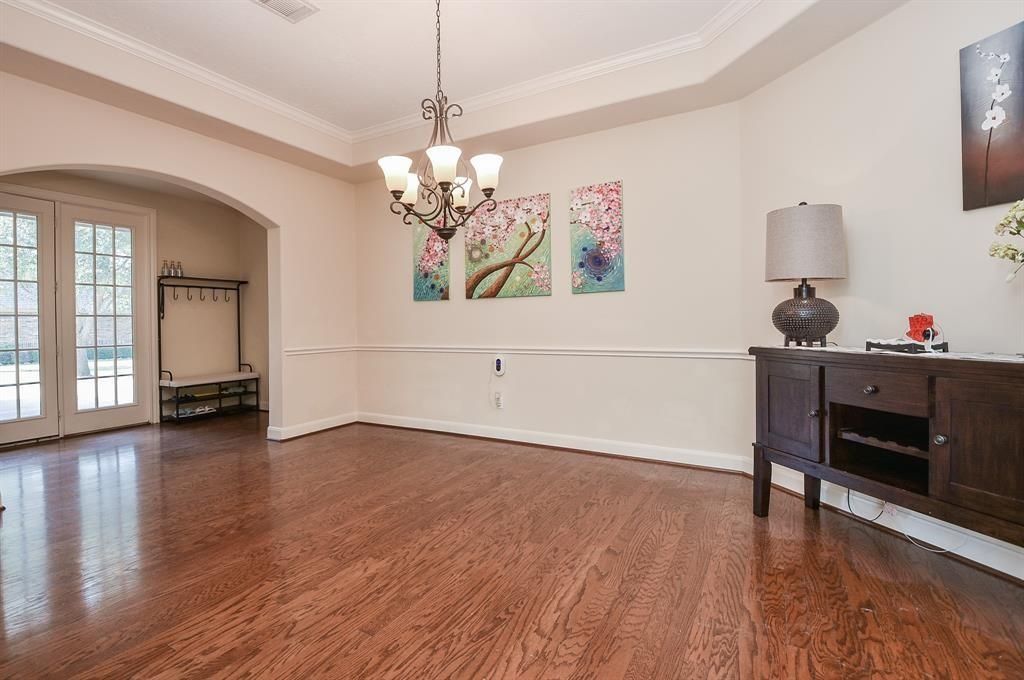 Chandelier, Interior, Wood Texture Flooring