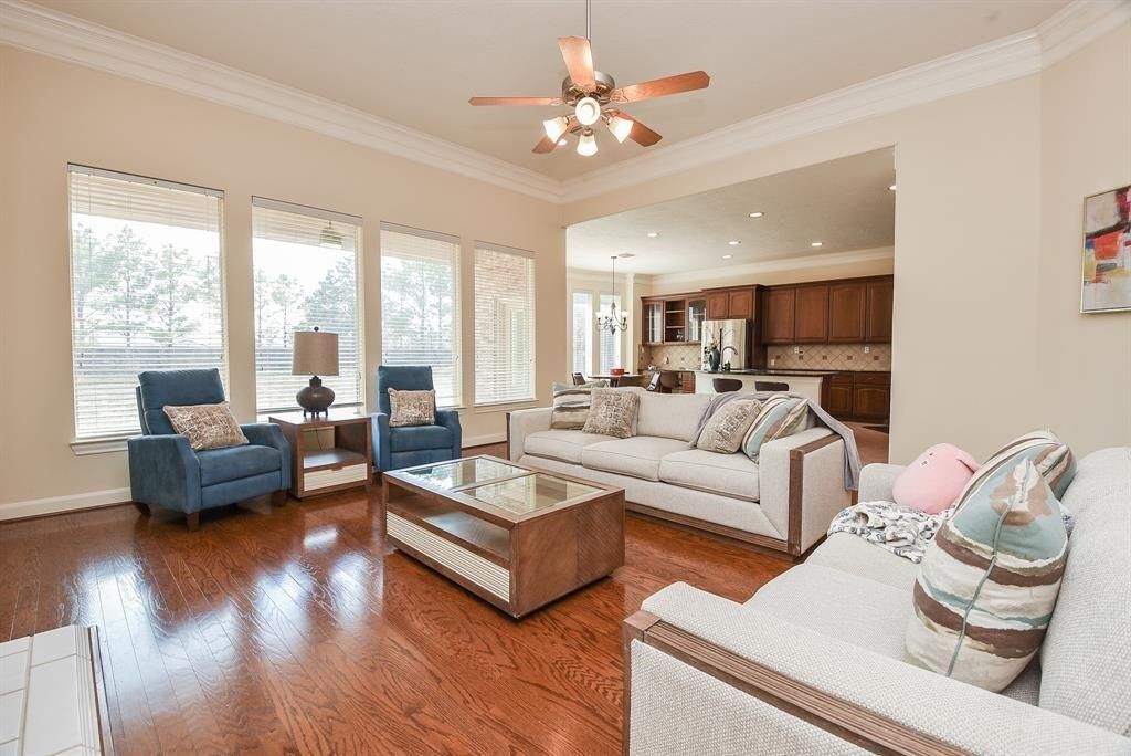 Interior, Kitchen, Living room, Pendant Lights, Recessed Lighting, Stainless Steel Appliances, Wood Texture Flooring