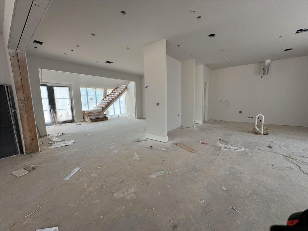 Empty room, Interior, Recessed Lighting