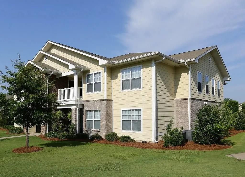 Exterior, Facade, Brick Facade, Rowhouse