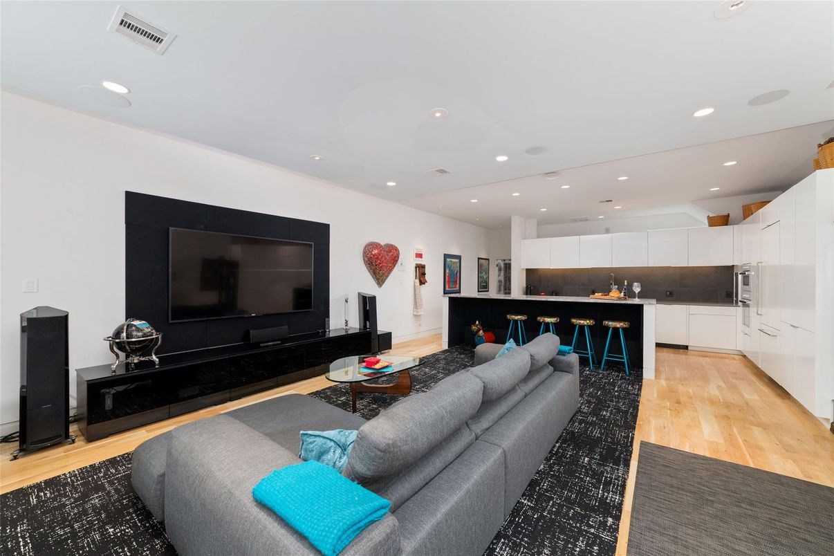 Interior, Kitchen, Living room, Recessed Lighting, Wood Texture Flooring