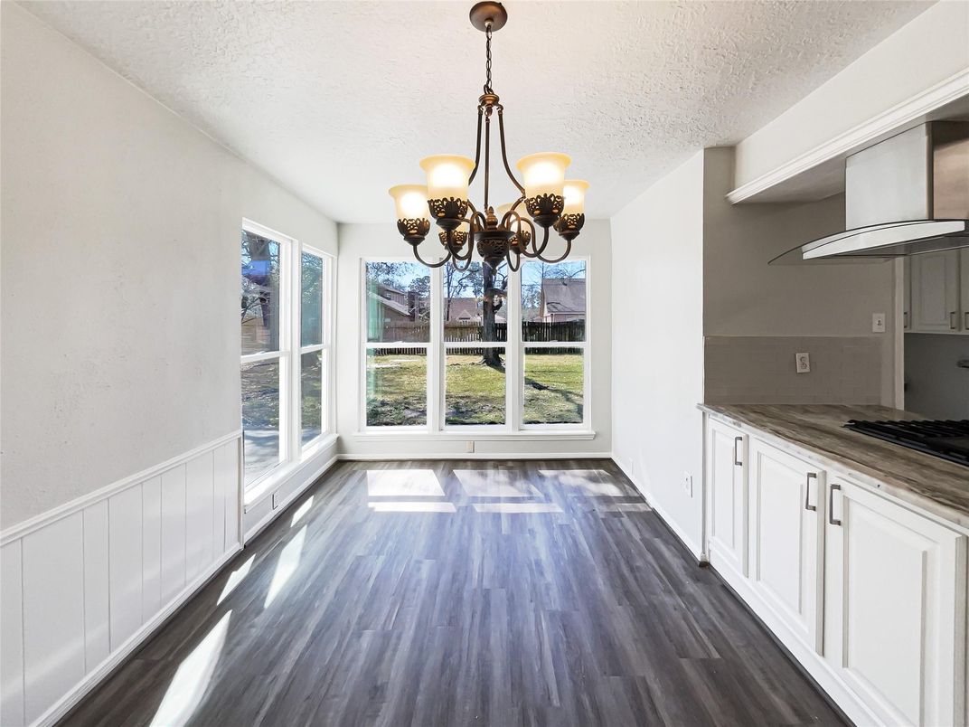 Chandelier, Empty room, Interior, Wood Texture Flooring