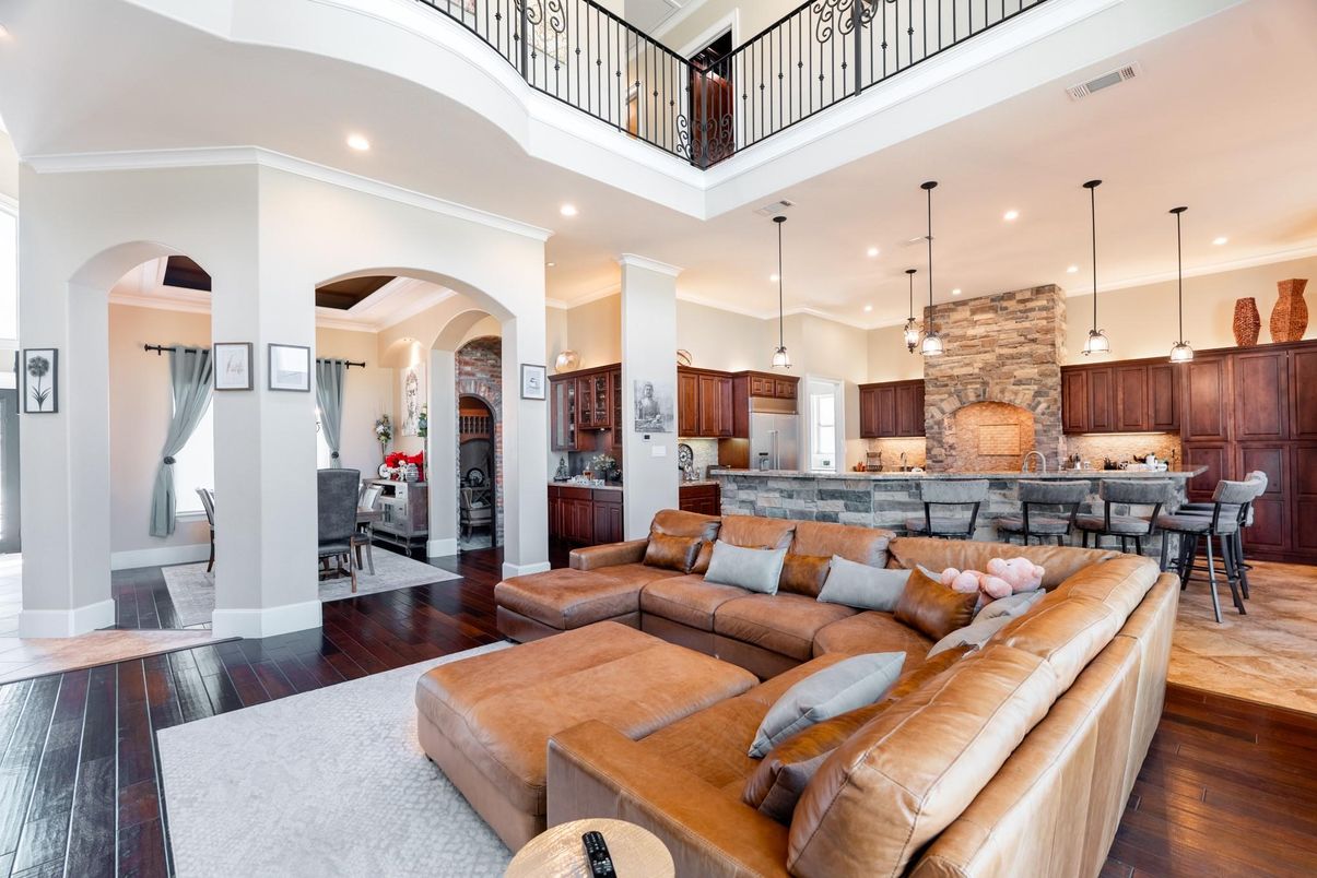 Dining room, Interior, Kitchen, Living room, Pendant Lights, Recessed Lighting, Stone Walls, Wood Texture Flooring