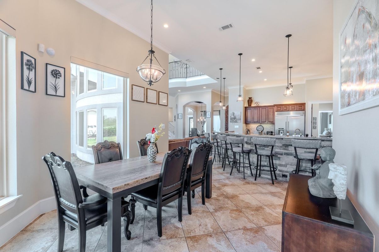 Dining room, Interior, Kitchen, Pendant Lights, Recessed Lighting