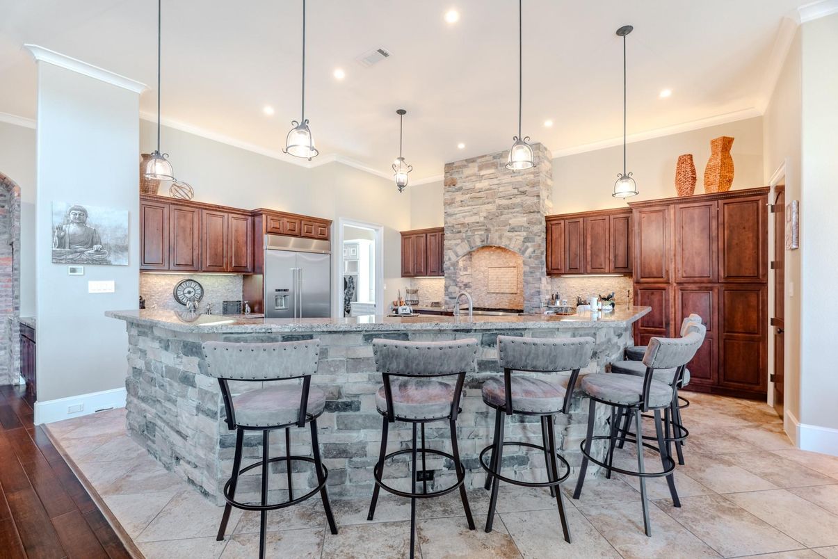 Interior, Kitchen, Pendant Lights, Recessed Lighting, Stone Walls