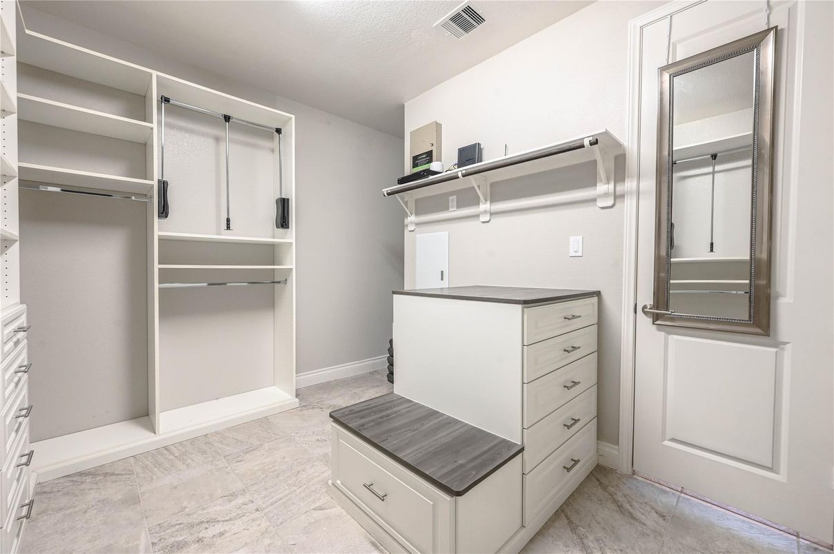 Interior, Marble, Walk-in Closets