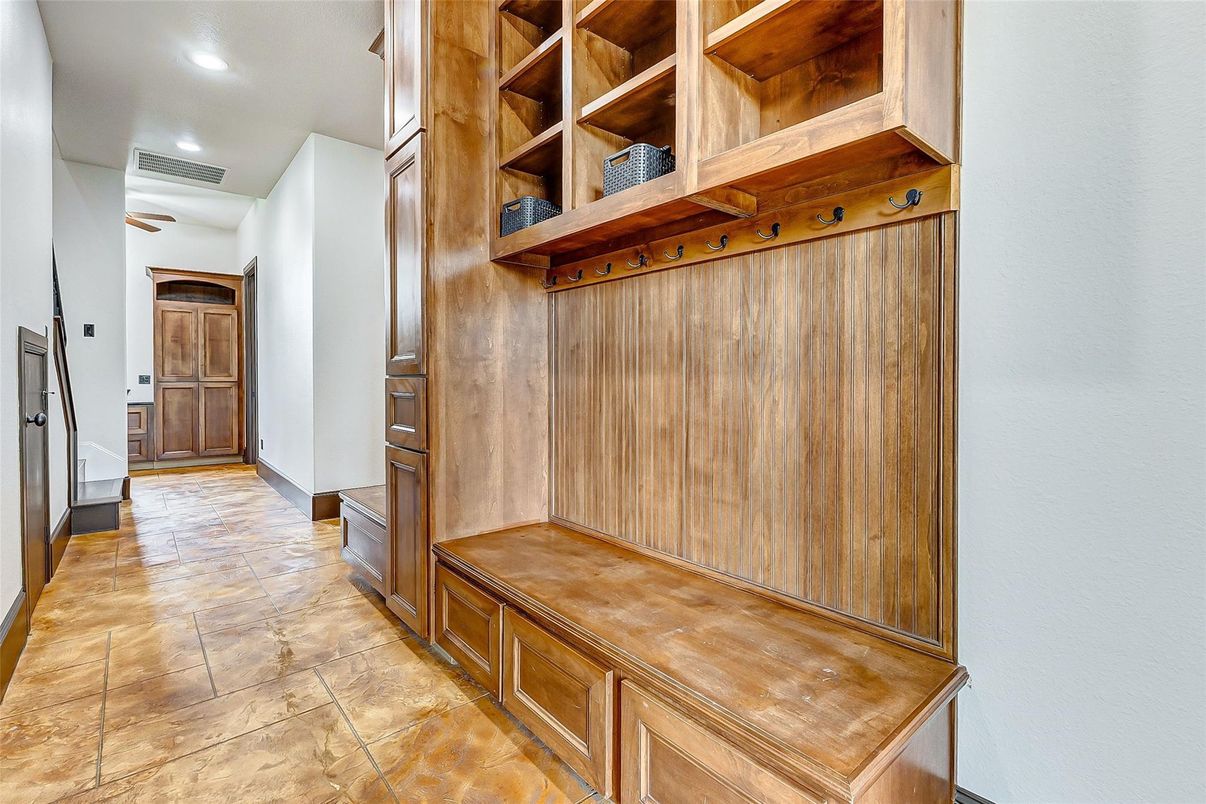 Interior, Recessed Lighting