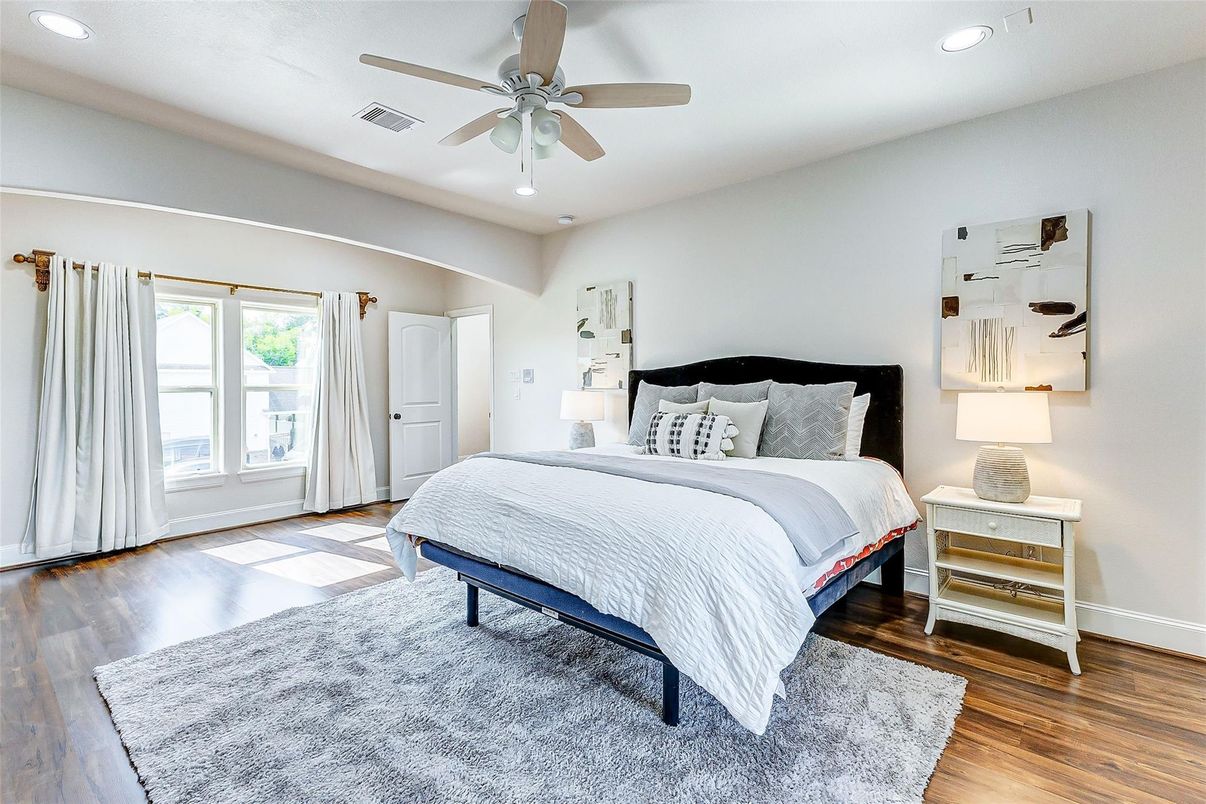 Bedroom, Interior, Recessed Lighting, Wood Texture Flooring