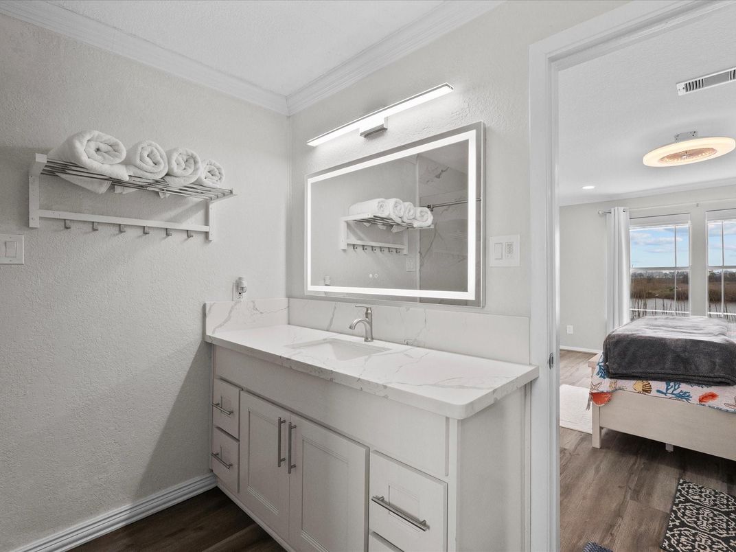 Bathroom, Interior, Recessed Lighting, Wood Texture Flooring
