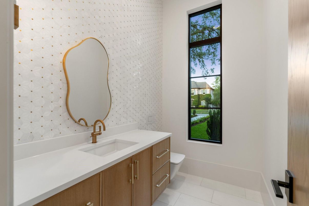 Bathroom, Interior