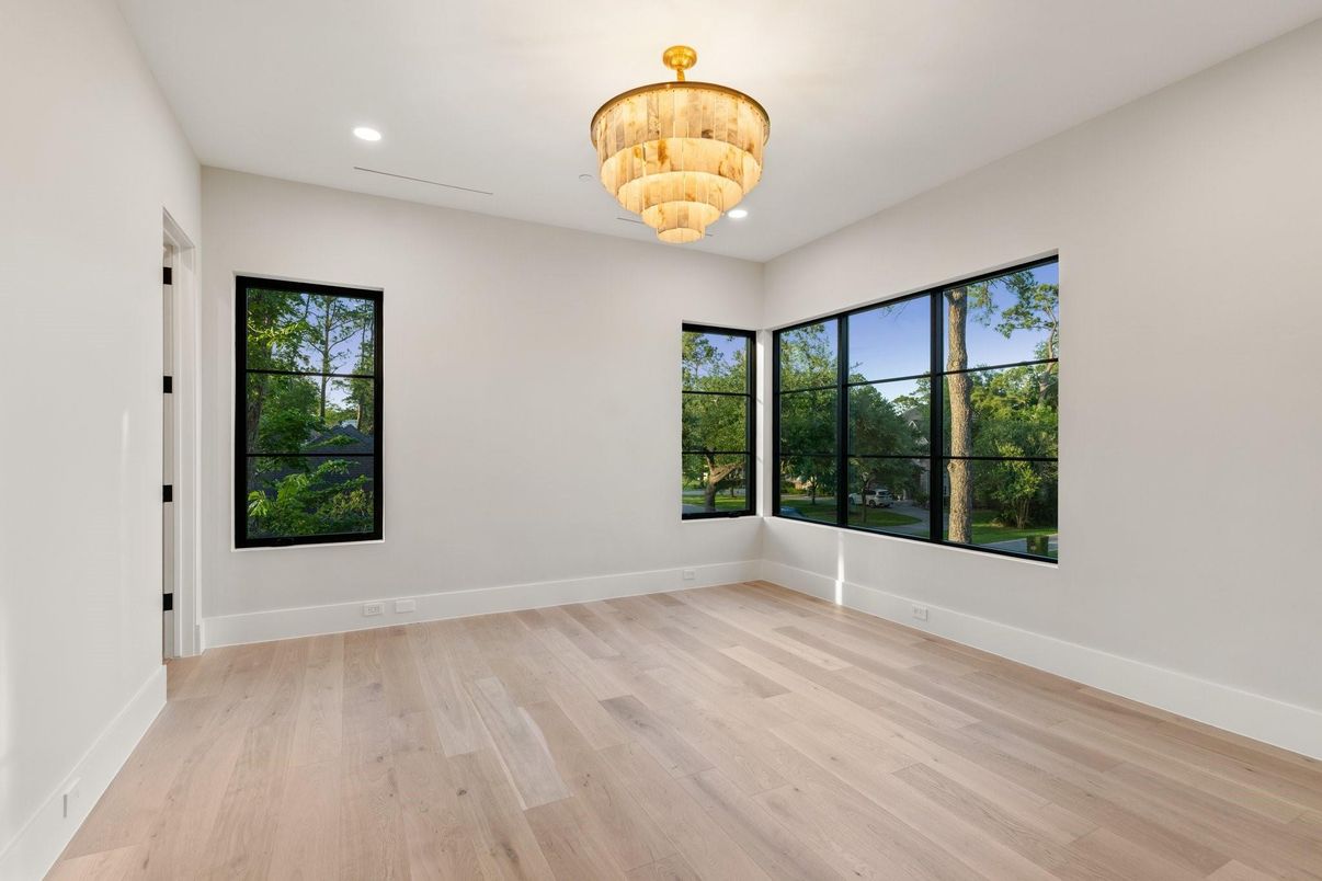 Chandelier, Empty room, Interior, Recessed Lighting, Wood Texture Flooring
