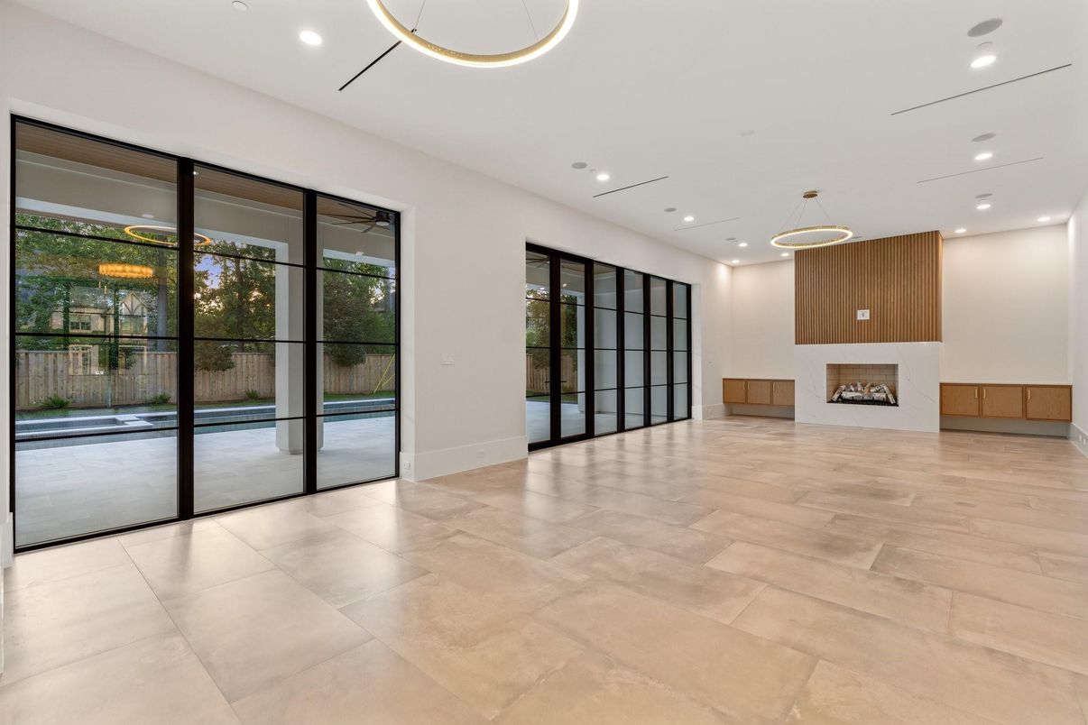 Empty room, Fireplace, Interior, Pendant Lights, Recessed Lighting