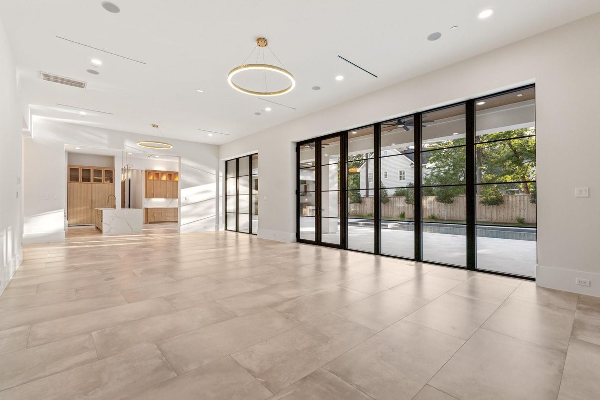 Empty room, Interior, Pendant Lights, Recessed Lighting