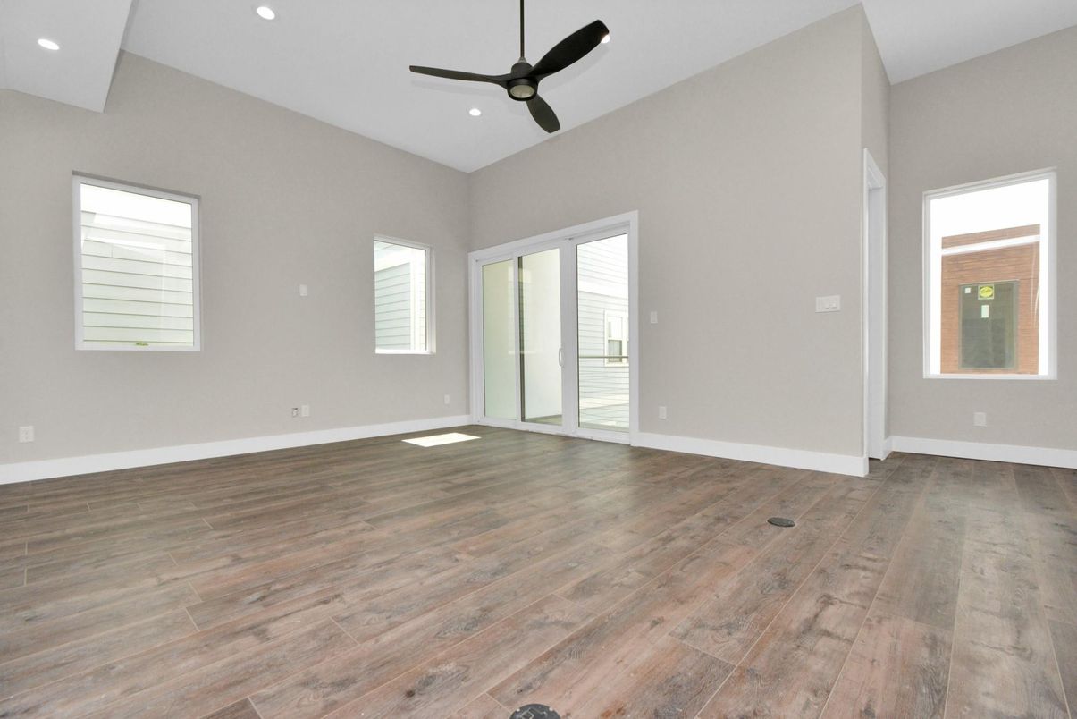 Empty room, Interior, Recessed Lighting, Wood Texture Flooring