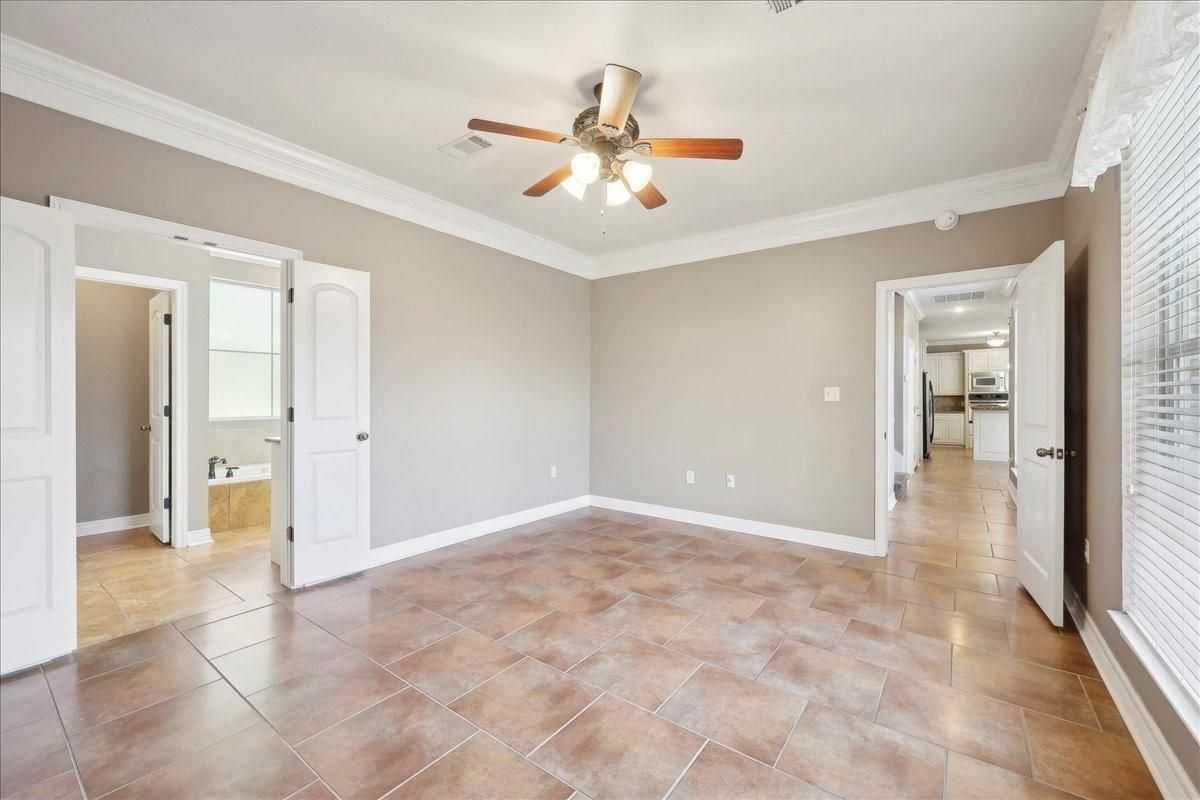 Bathroom, Empty room, Interior