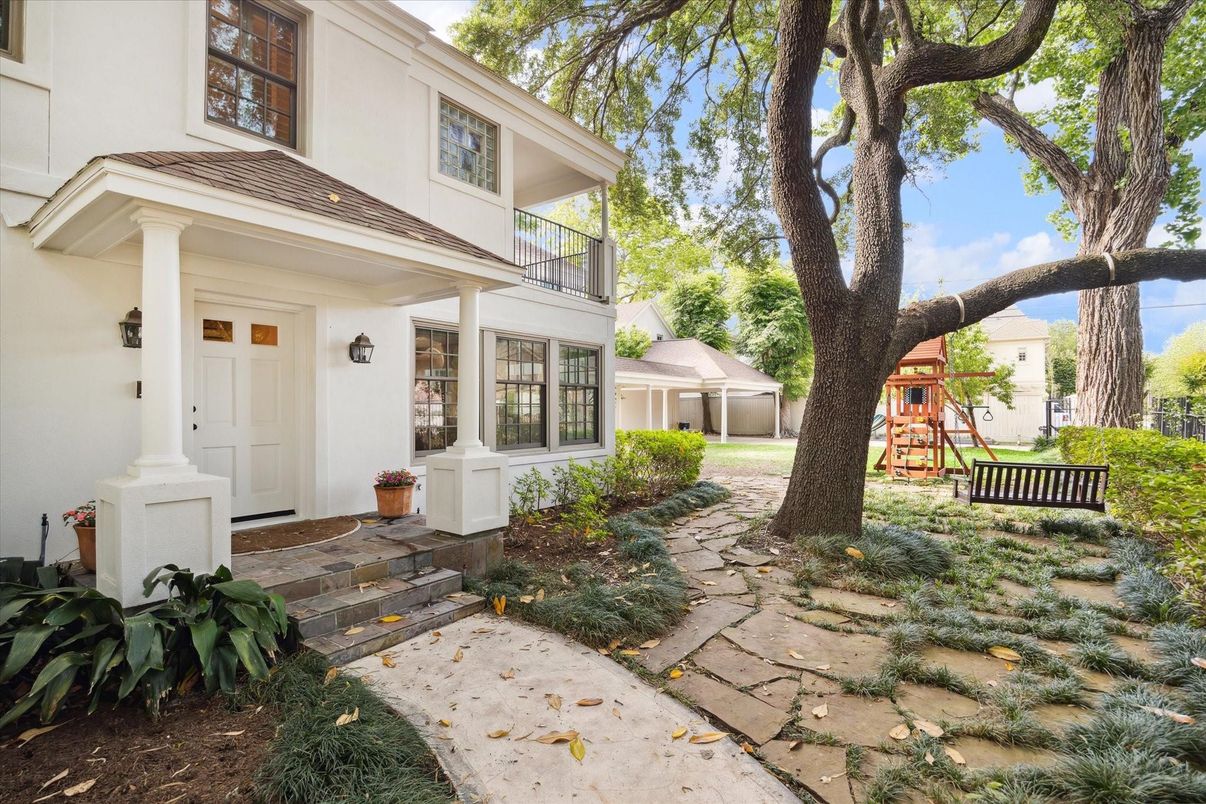 Backyard, Exterior, Playground
