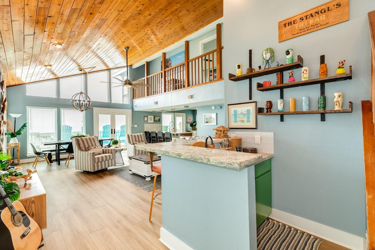Dining room, Interior, Living room, Pendant Lights, Wooden Ceilings, Wood Texture Flooring