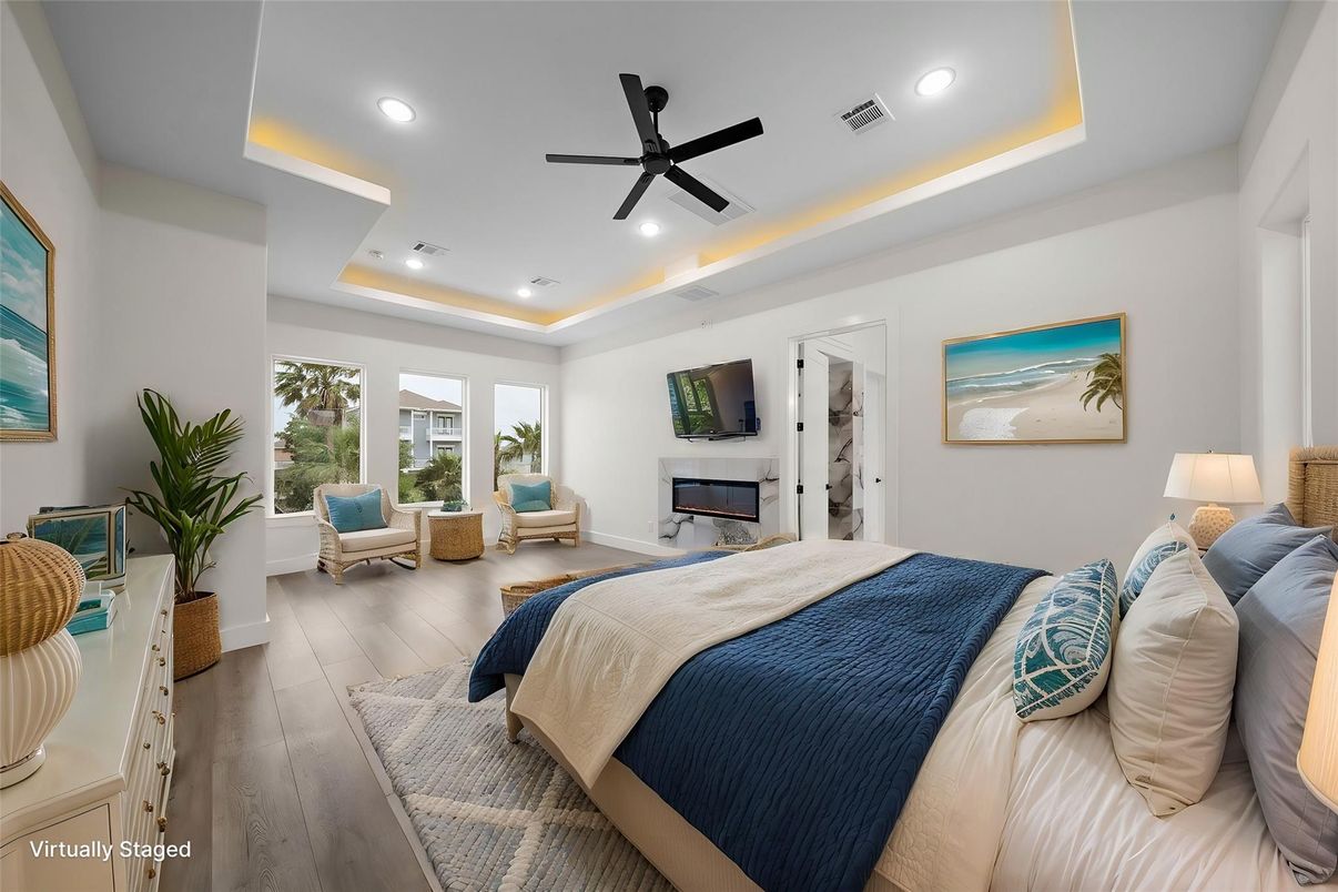 Bedroom, Interior, Recessed Lighting, Wood Texture Flooring
