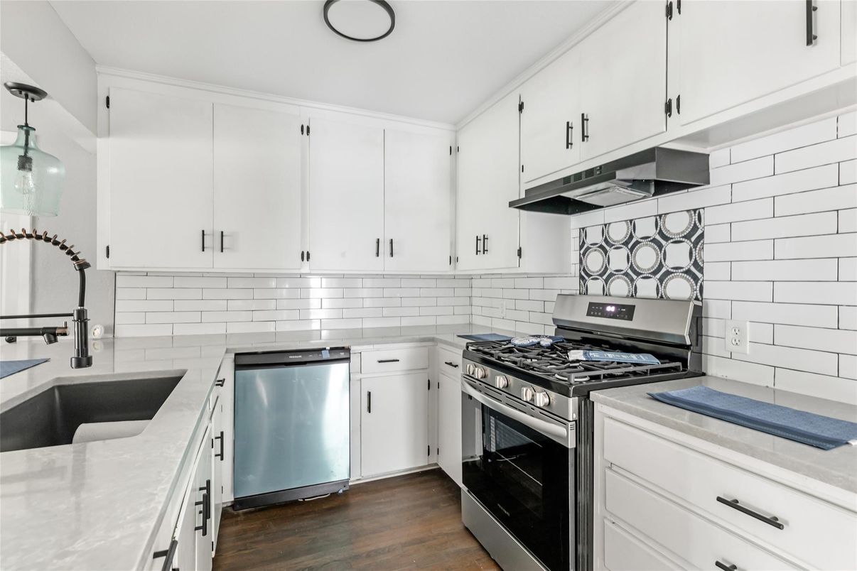 Interior, Kitchen, Pendant Lights, Stainless Steel Appliances, Wood Texture Flooring