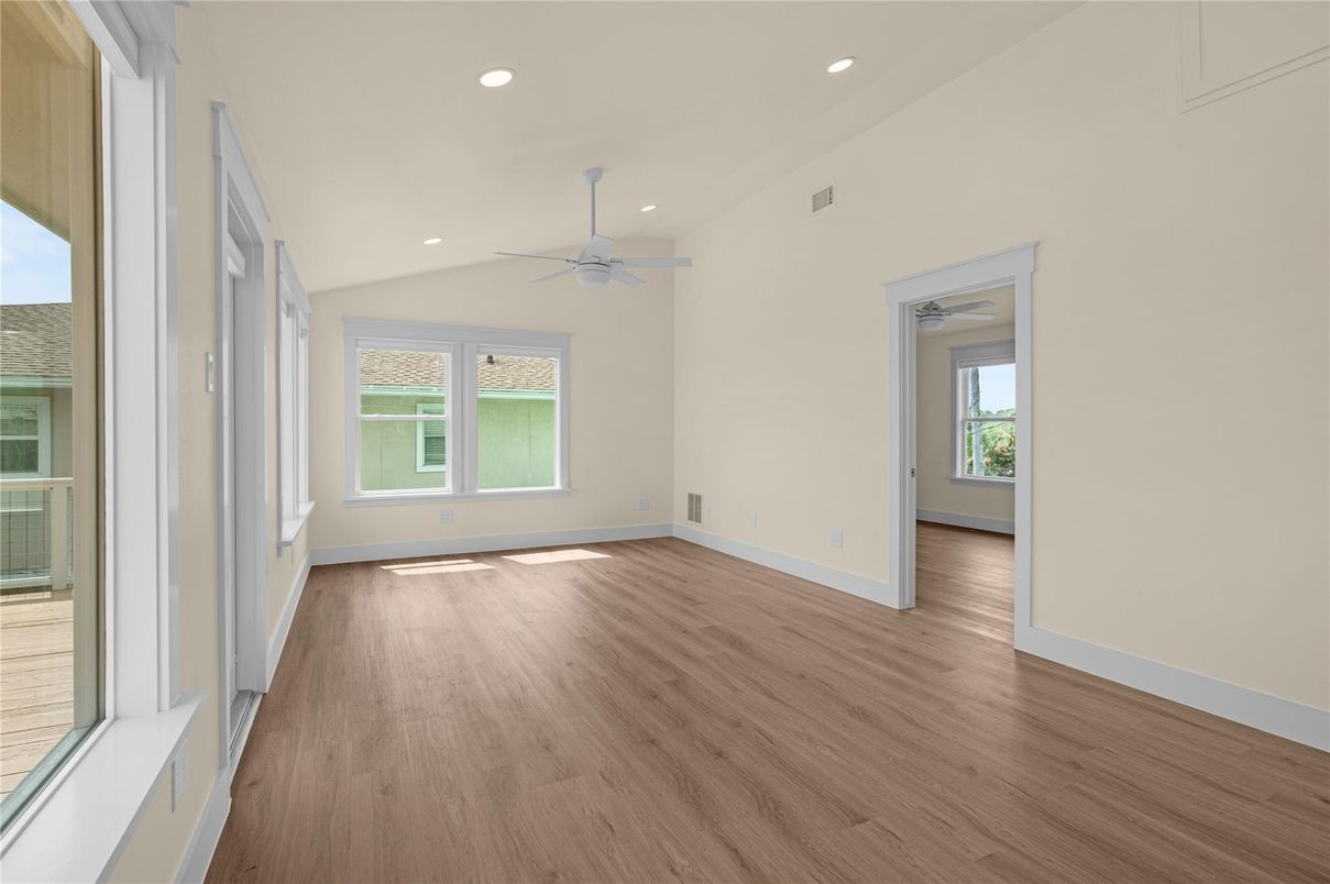 Empty room, Interior, Recessed Lighting, Wood Texture Flooring
