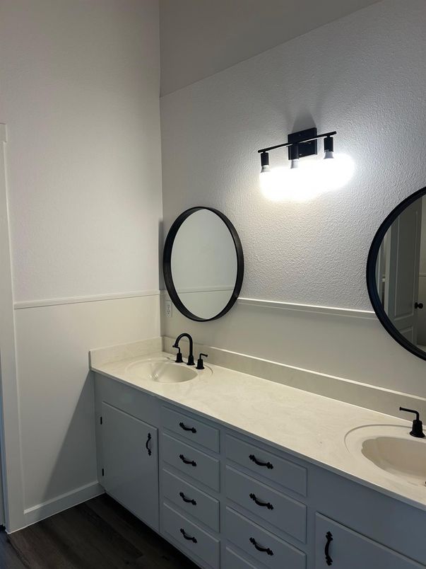 Bathroom, Dual Sink Vanities, Interior, Wood Texture Flooring