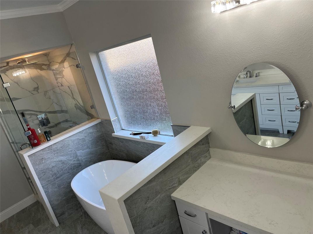 Bathroom, Free Standing Baths, Interior, Marble Walls