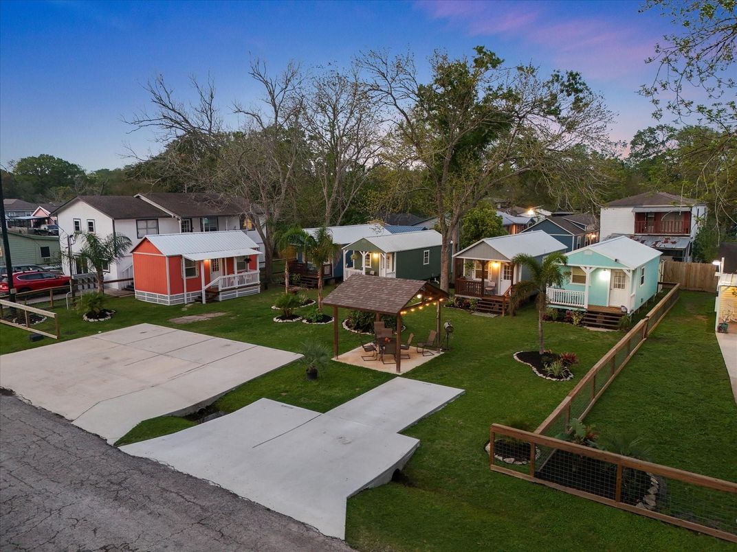 Exterior, Drone