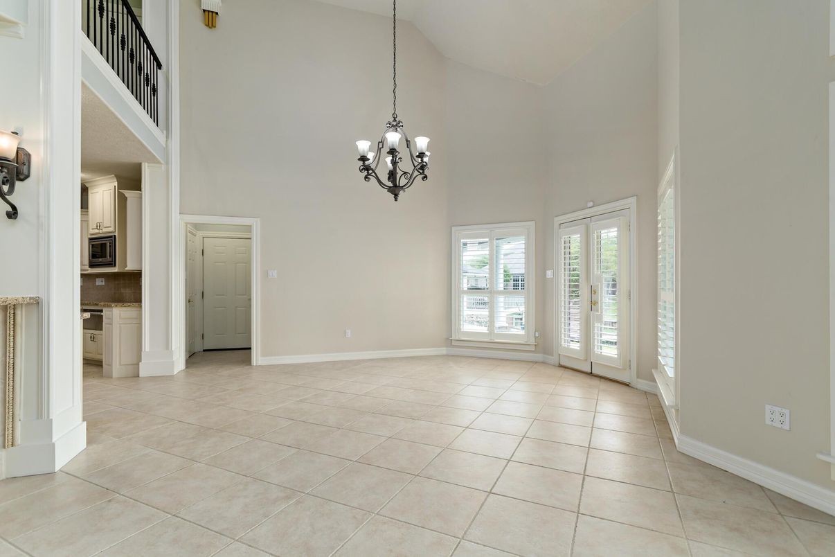 Chandelier, Empty room, Interior
