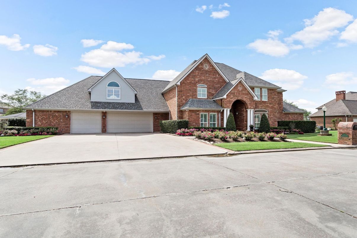 Attached, Exterior, Facade, Brick Facade, Tudor Revival
