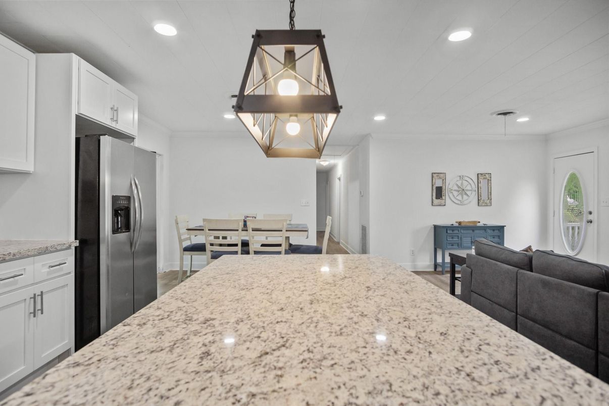 Dining room, Interior, Kitchen, Pendant Lights, Recessed Lighting