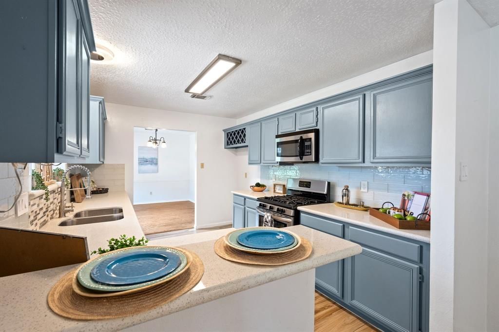 Interior, Kitchen, Stainless Steel Appliances, Wood Texture Flooring