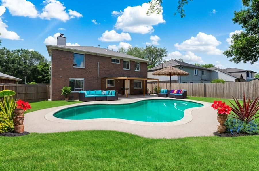 Backyard, Exterior, Pool