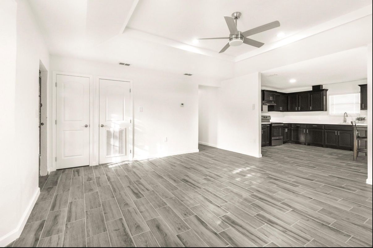 Interior, Kitchen, Recessed Lighting, Wood Texture Flooring