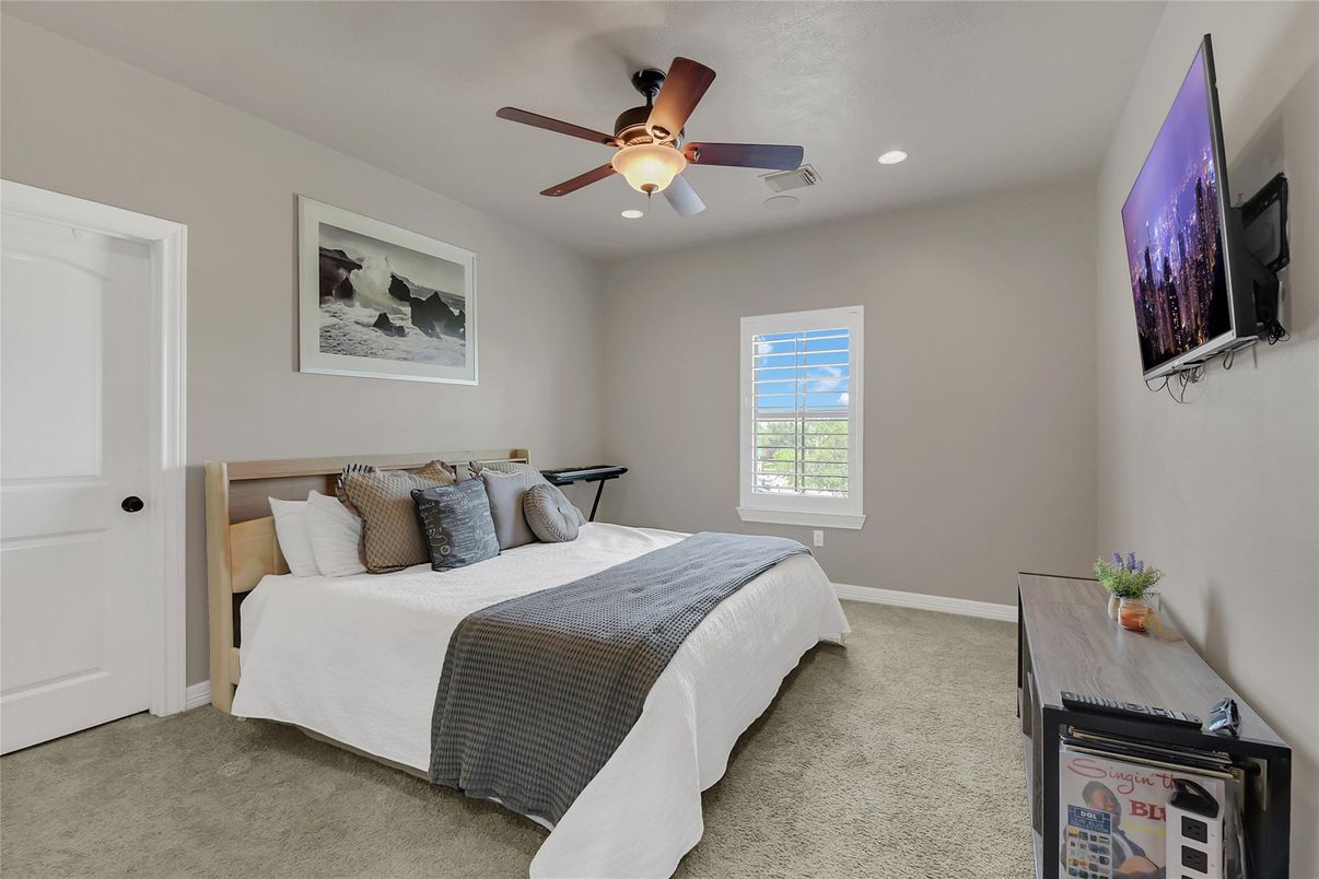 Bedroom, Interior, Recessed Lighting