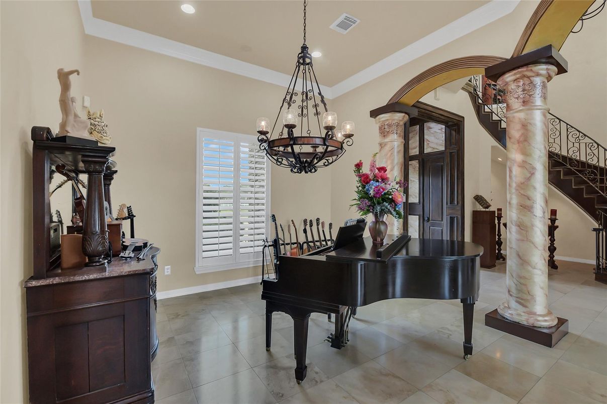 Chandelier, Interior, Pendant Lights, Piano, Recessed Lighting