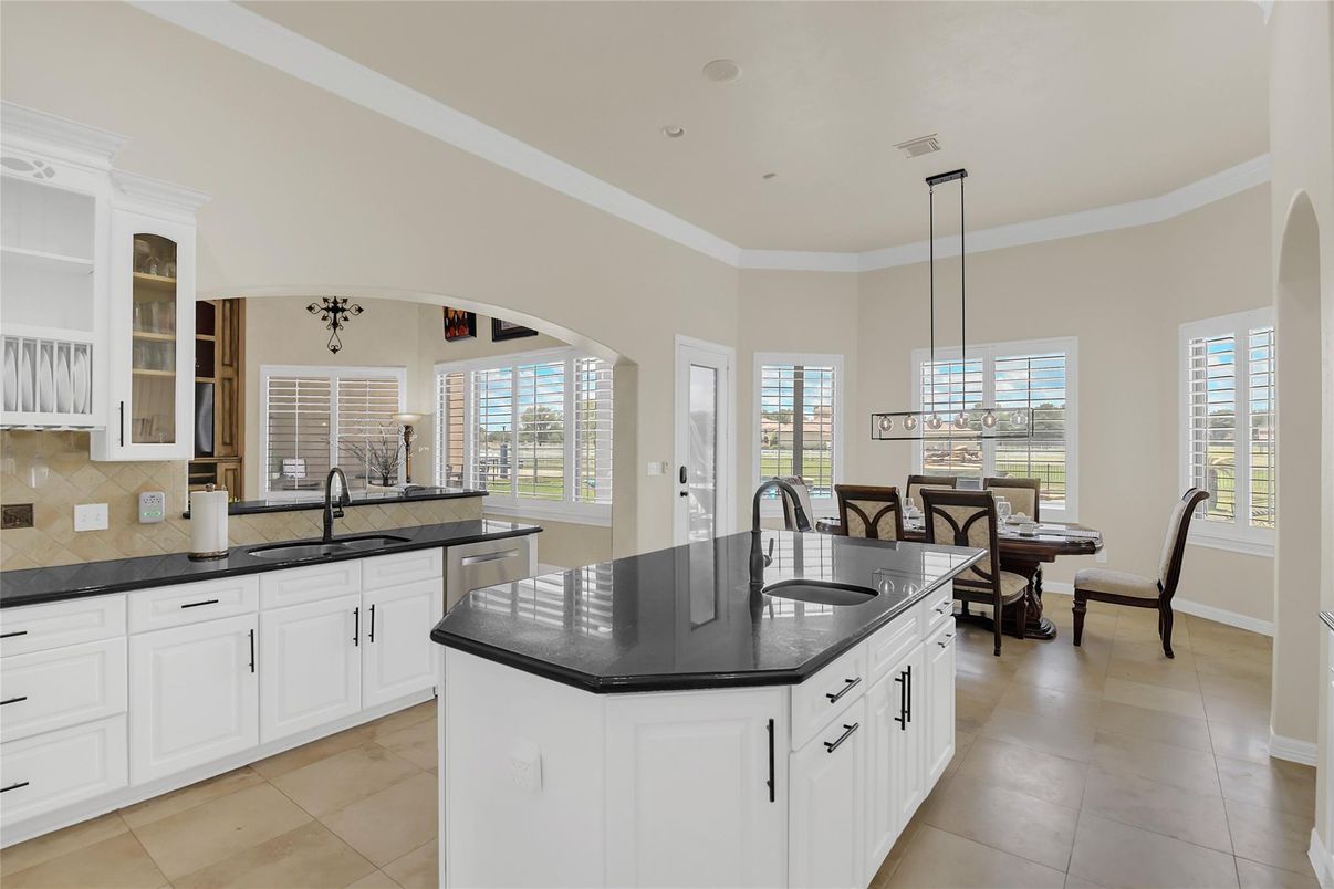 Dining room, Interior, Kitchen, Pendant Lights