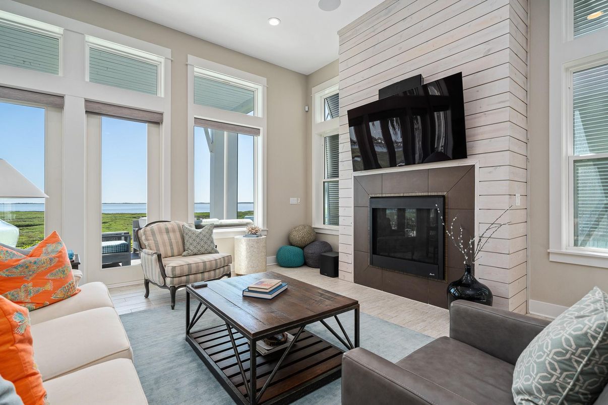 Fireplace, Interior, Living room, Recessed Lighting, Water